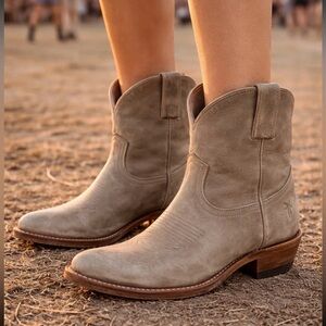 Frye Billy Short Pull On Grey/Tan Smoke Leather Embroider Cowboy Short AnkleBoot